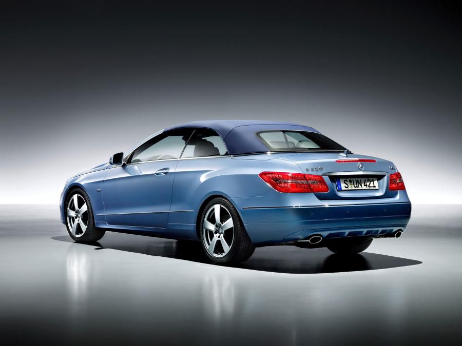  Mercedes-Benz E-Class Cabriolet 2010 года  (фото 8 из 143)